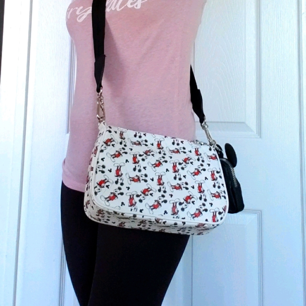 💖 Disney Mickey Mouse Sketch Crossbody Bag /Purse - Picture 2 of 7